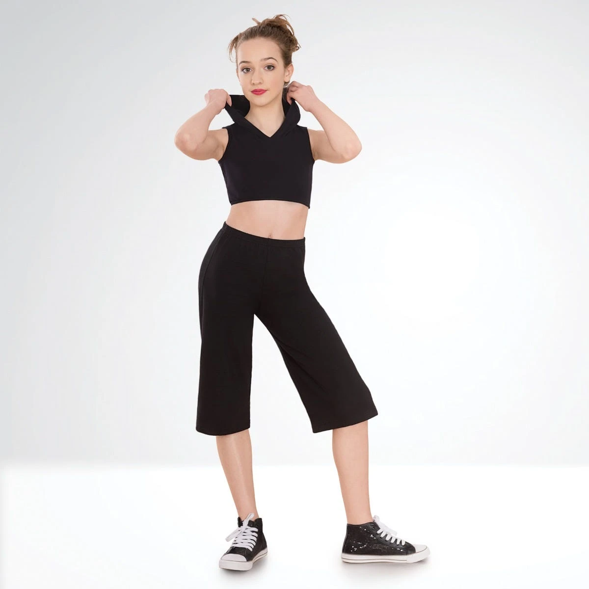 1st Position Haut Court Noir à Capuche