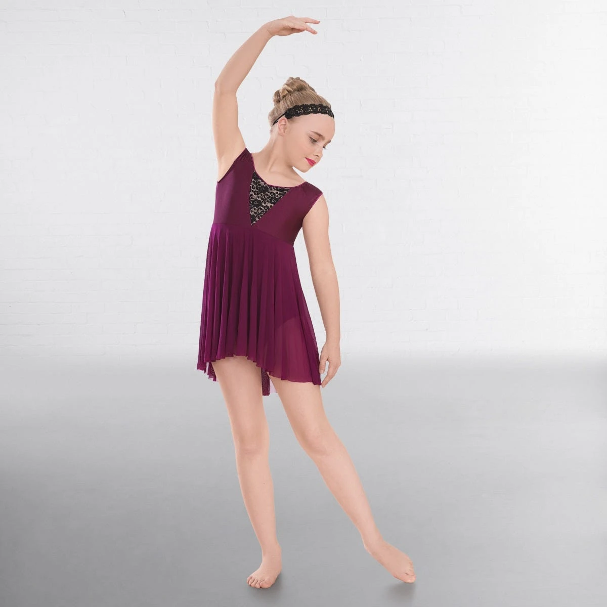 1st Position Robe Lyrique Prune Avec Empiècements En Dentelle