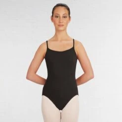 Capezio « Bodisilk » Justaucorps Noir à Fines Bretelles Avec Lanières Croisées Au Dos