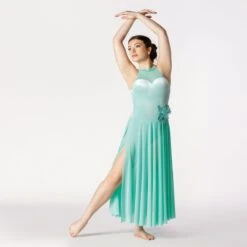 1st Position Longue Robe En Velours Avec Applique