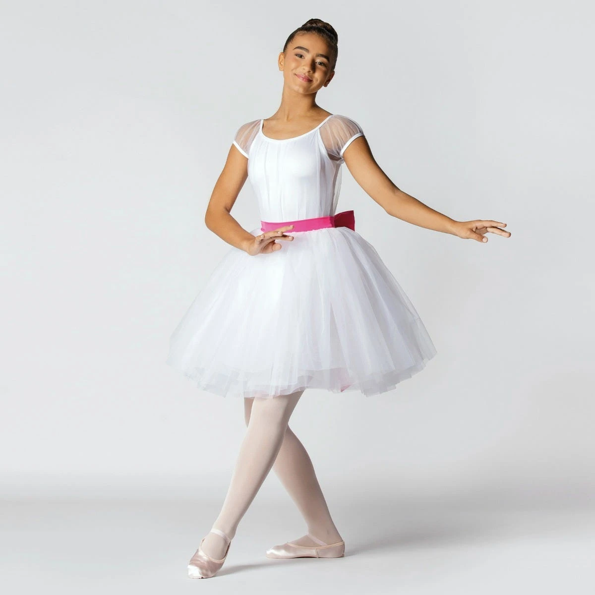 1st Position Tutu Romantique à Encolure Dégagée Avec Filet Superposé Et Nœud Contrasté – Image 4