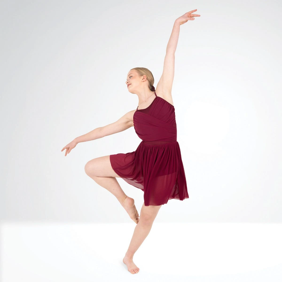 1st Position Robe à Effet Enveloppant Avec Ourlet Asymétrique